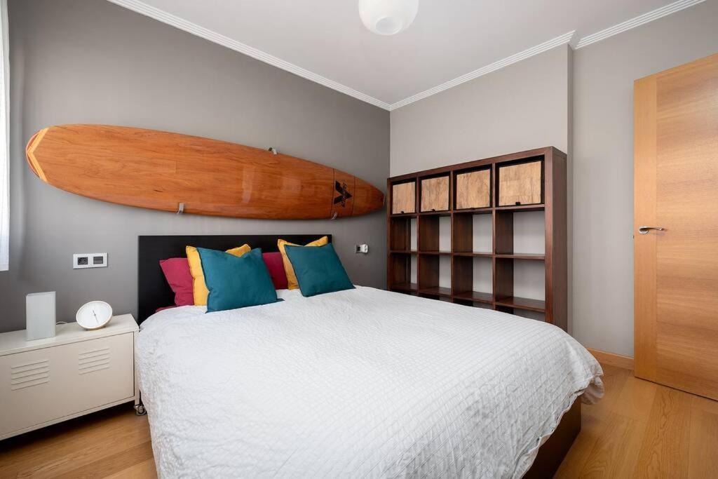 Apartamento Soleado, Aparcamiento Gratuito, A Pie Del Centro Apartment Oviedo Exterior photo